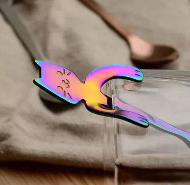 Nerūdijančio plieno šaukšteliai su kačiuko atvaizdu, 2 vnt (vaivorykštės spalvų)