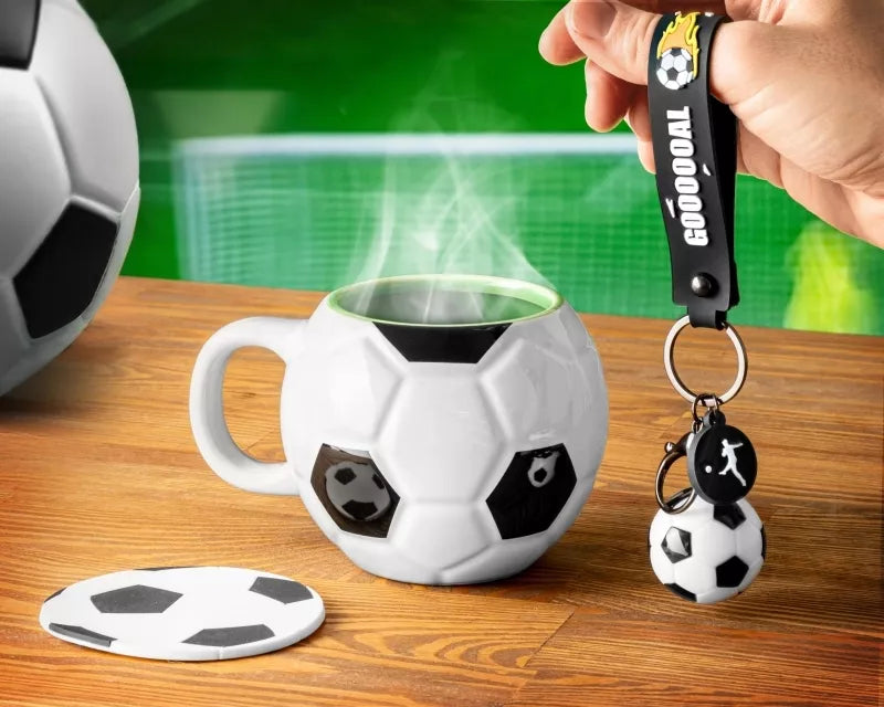 Futbolo Rinkinys - Puodelis + Padėkliukas + Rakto Pakabukas