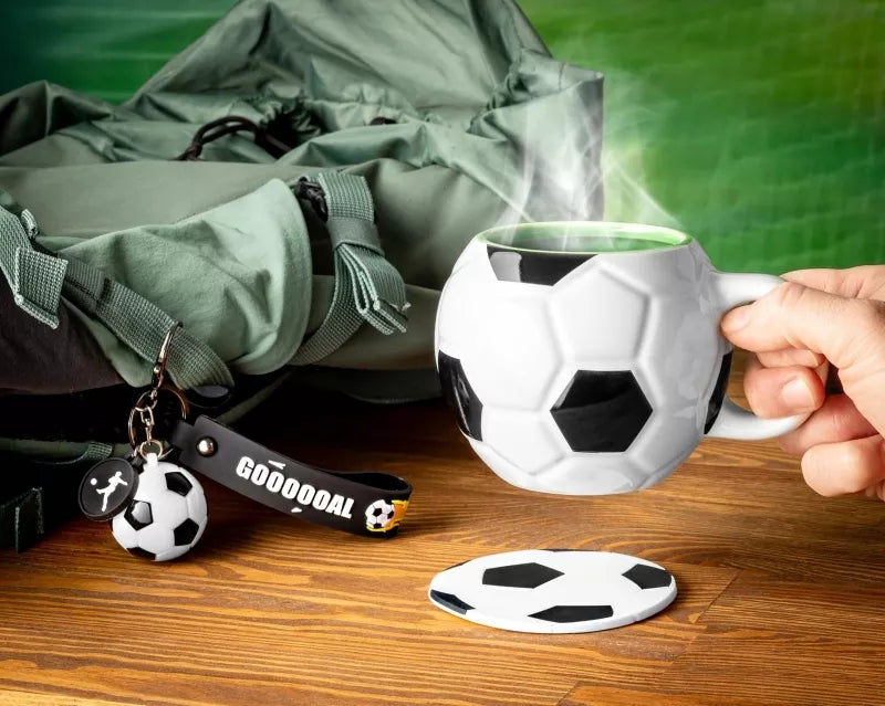Futbolo Rinkinys - Puodelis + Padėkliukas + Rakto Pakabukas