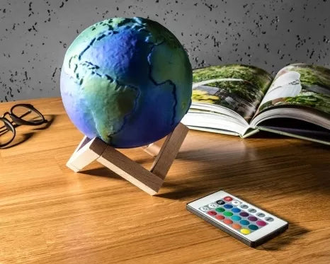 Įkraunamas LED šviestuvas "Žemė", Ø 15 cm