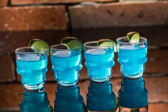 Kaukolės formos taurelės, 4 vnt