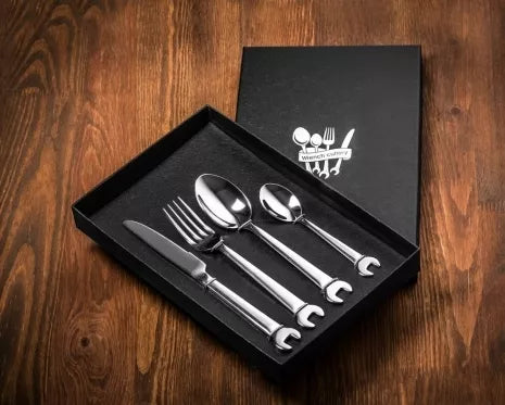 Nerūdijančio plieno stalo įrankių komplektas "Veržliaraktis", 4 vnt