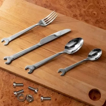 Nerūdijančio plieno stalo įrankių komplektas "Veržliaraktis", 4 vnt