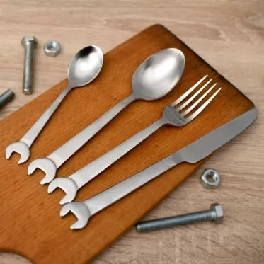 Nerūdijančio plieno stalo įrankių komplektas "Veržliaraktis", 4 vnt