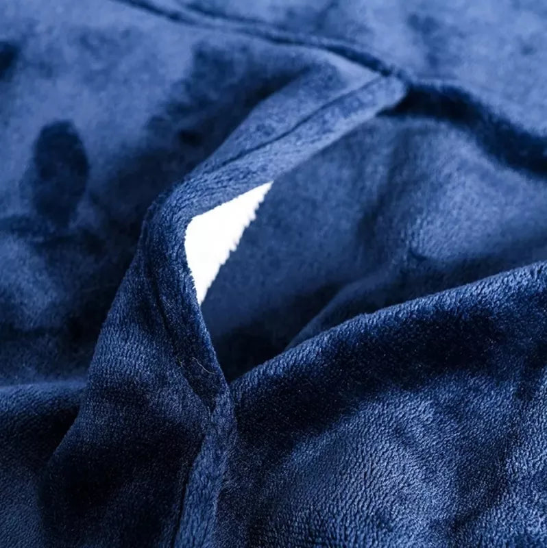 Pledas Su Rankovėmis, Mėlynas