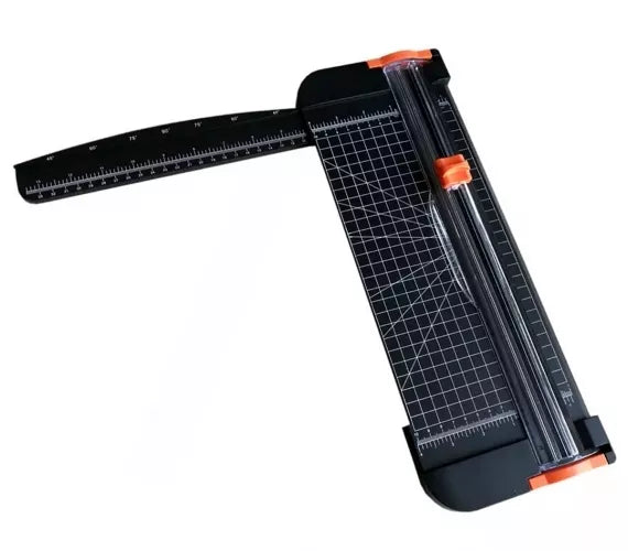 Popieriaus Pjaustytuvas, Juodas