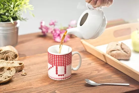 Spalva keičiantis puodelis "Širdelės", 300 ml