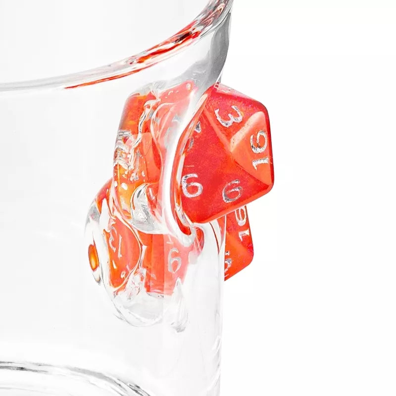 Stiklinė Įstrigę Kauliukai