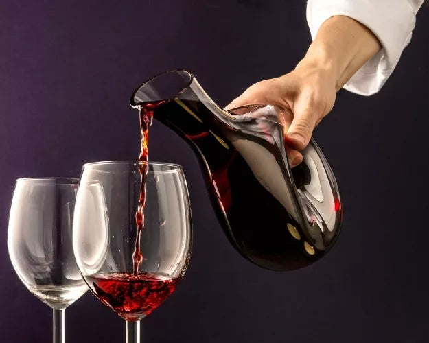 Susuktas Vyno Dekanteris