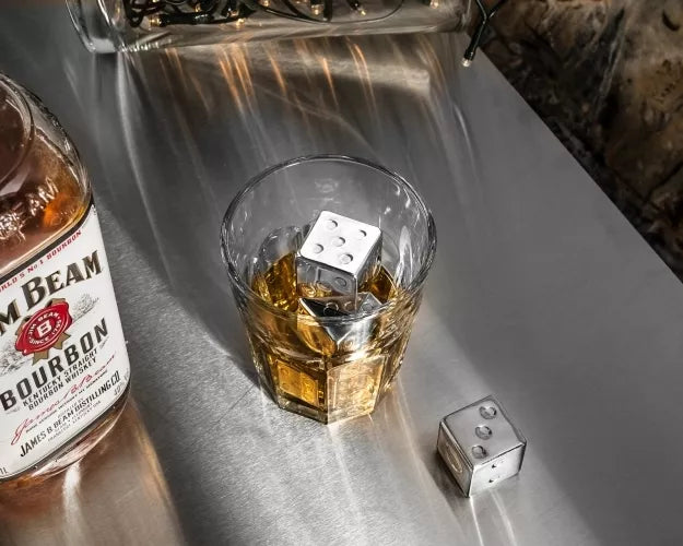 Žaidimo Kauliukų Ledo Kubeliai, 4 Vnt.